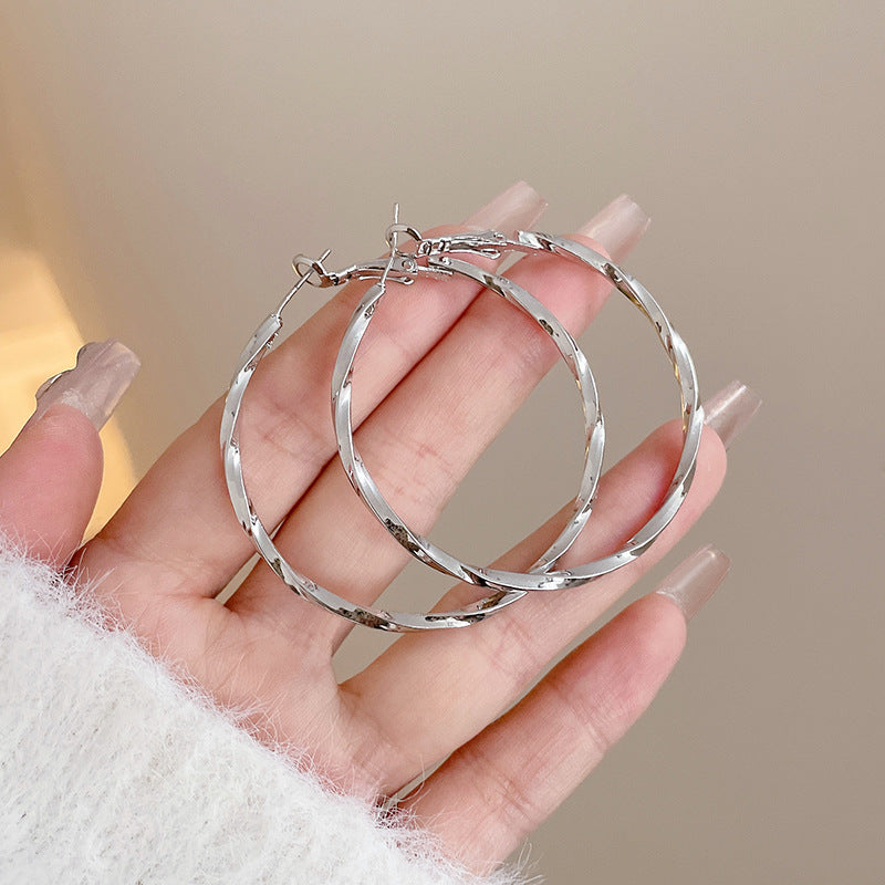 Round Twist Pearl Drops Earrings