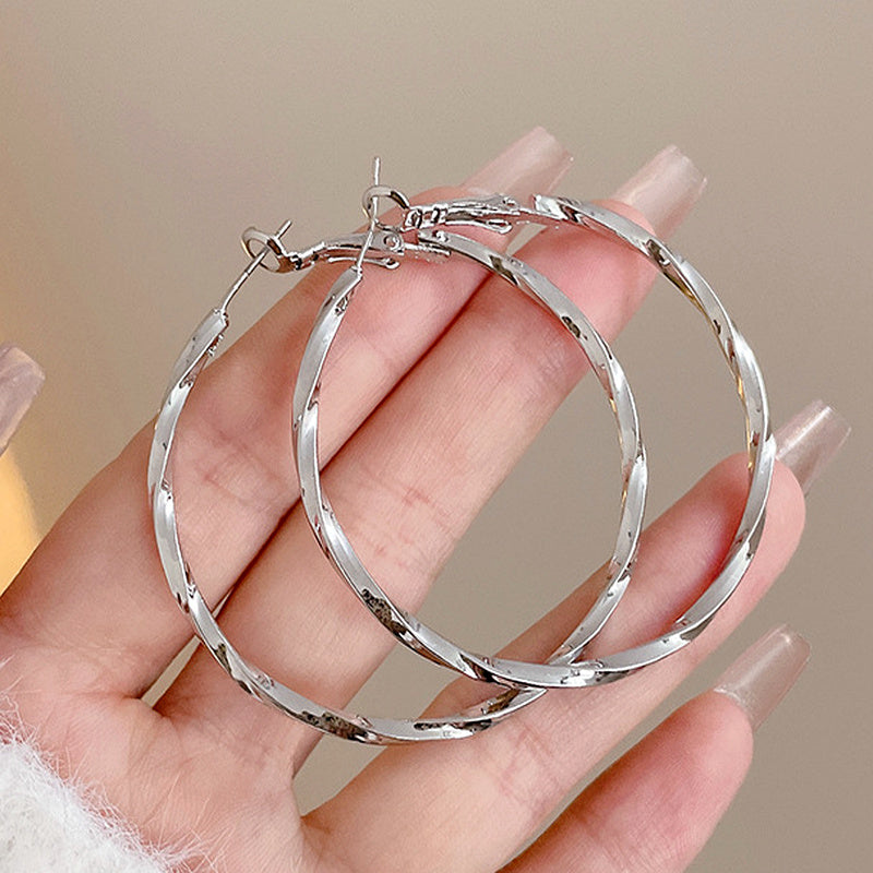 Round Twist Pearl Drops Earrings