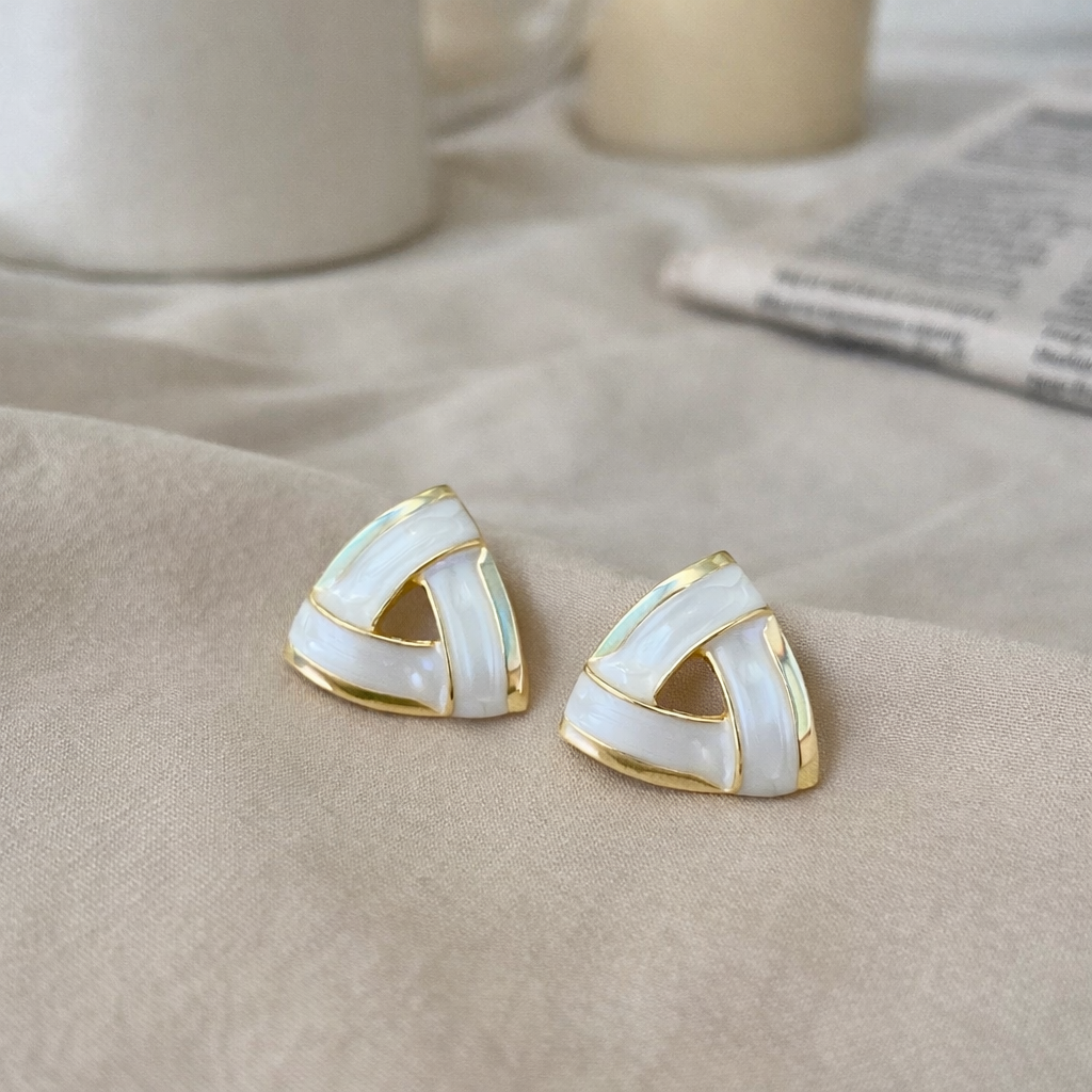 Pearl Alloy Bow Earrings – Bow Vibe Luxe